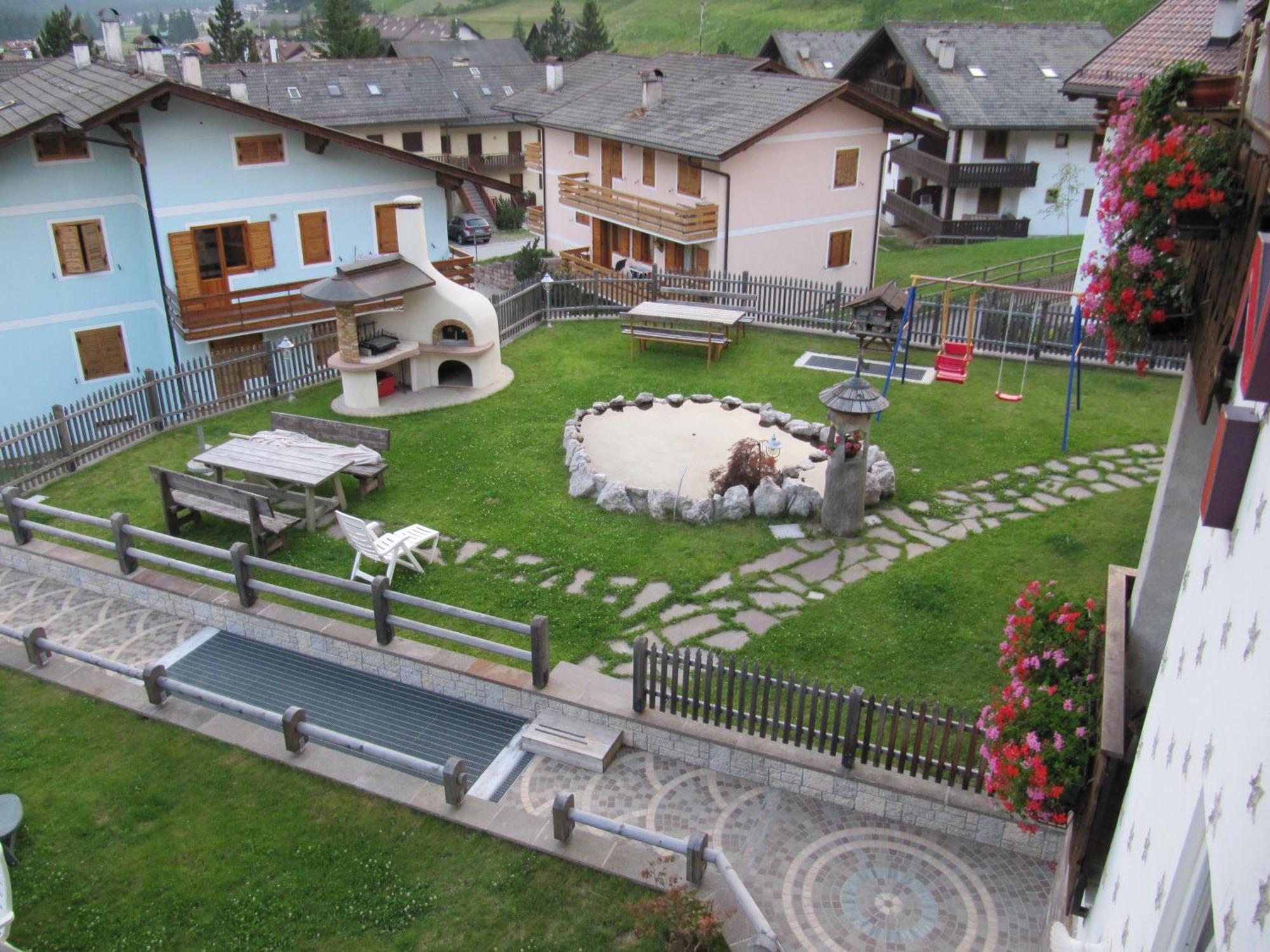 Garni Villa Cecilia Mazzin Luaran gambar
