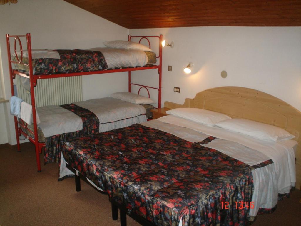 Garni Villa Cecilia Mazzin Bilik gambar